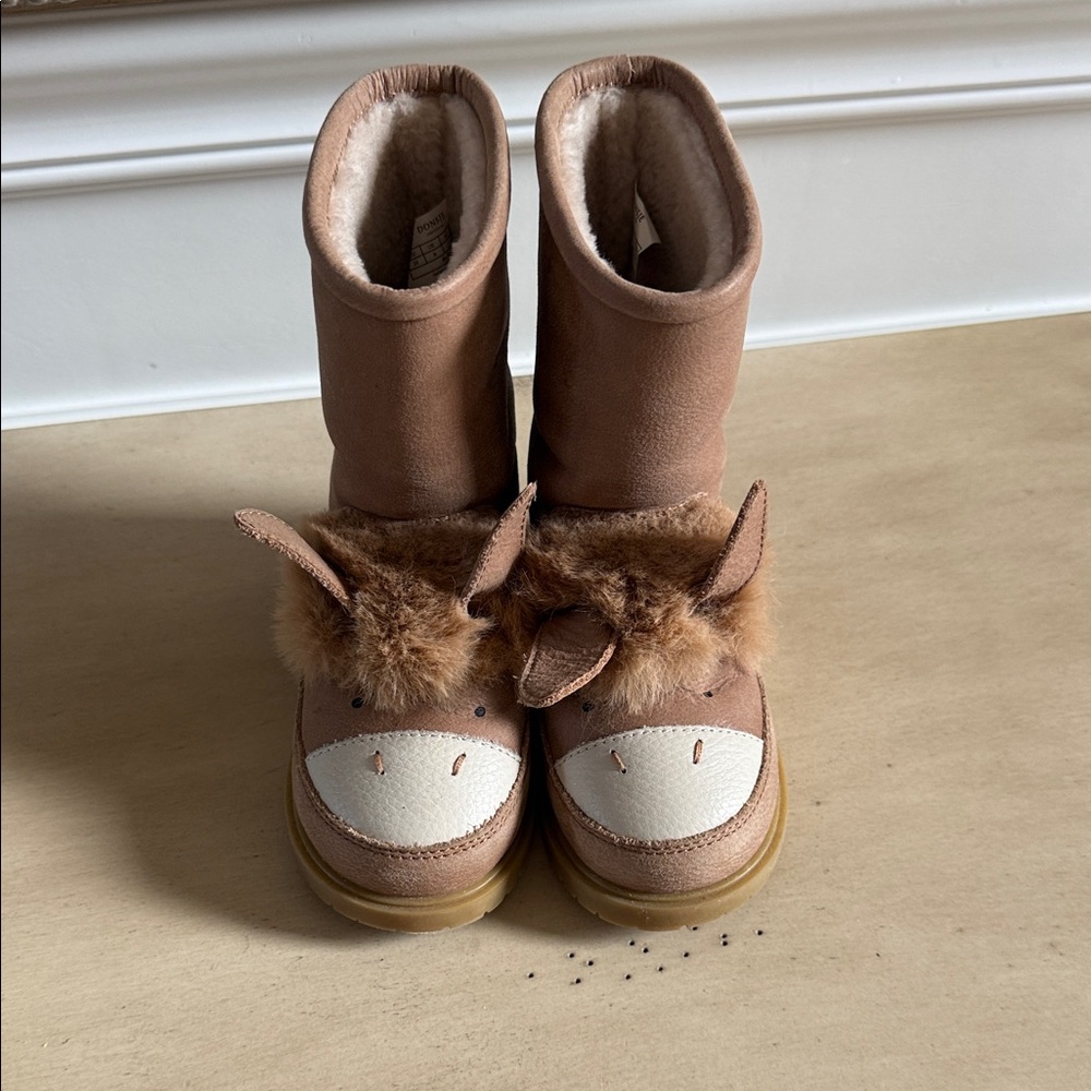 Adorable Brown Kids Boots with Animal Design